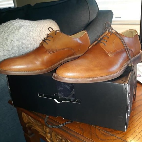 Dress Shoes, Aldos